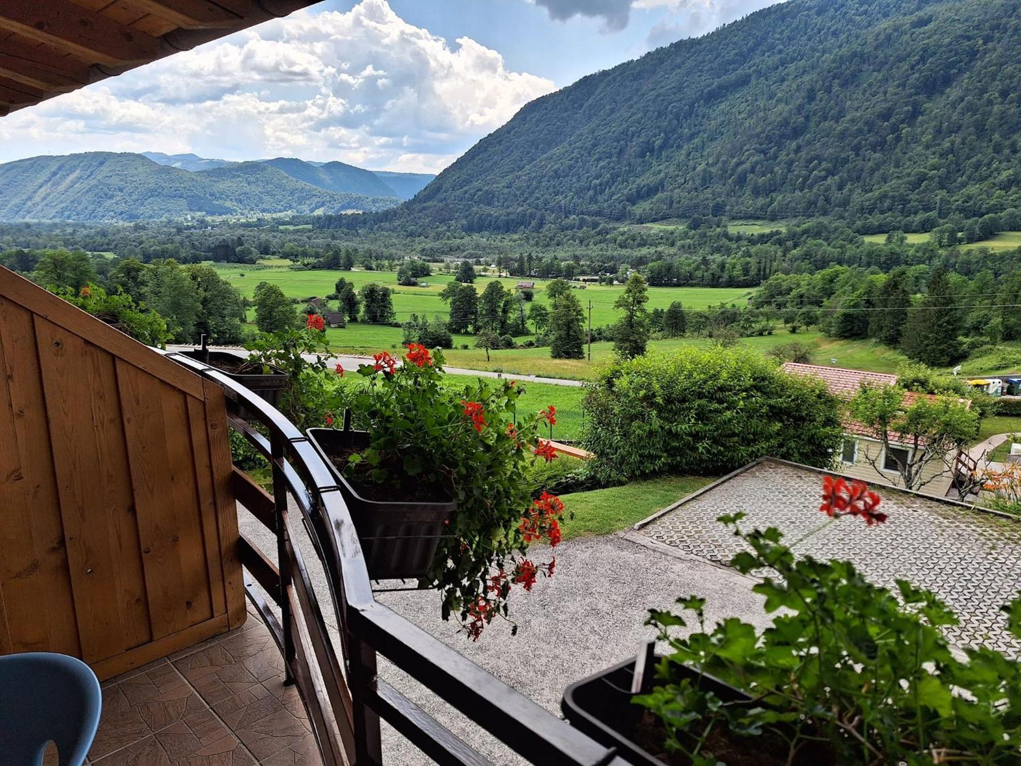Holiday House Near The Soca River Tolmin Exterior foto