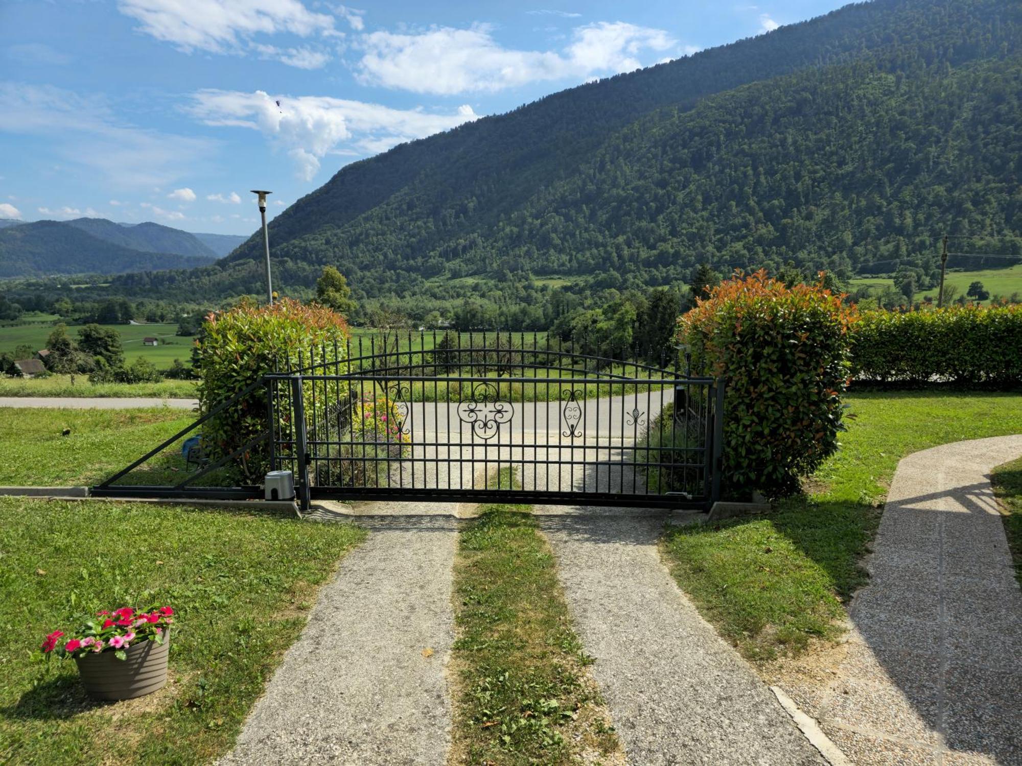 Holiday House Near The Soca River Tolmin Exterior foto